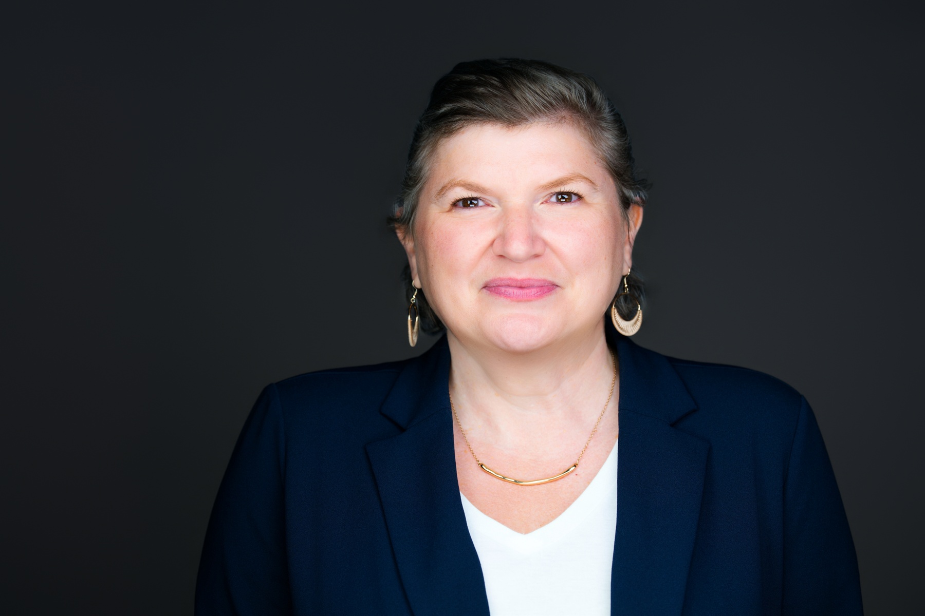 Anna Welland headshot